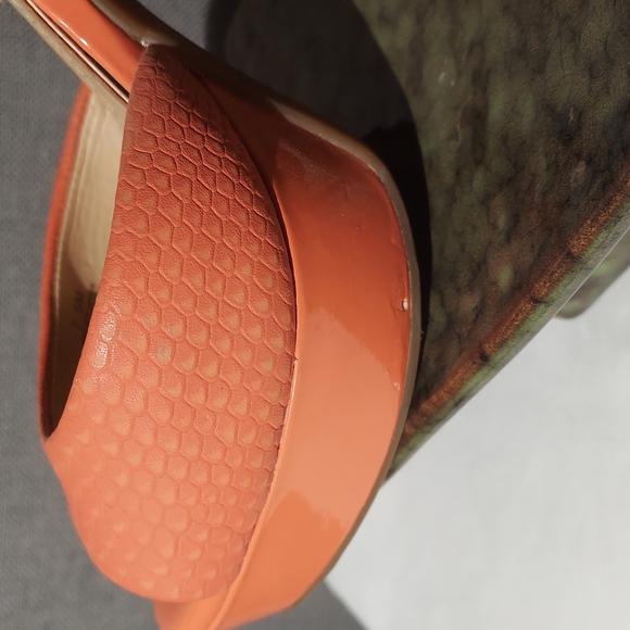 Gianni Bini leather platform heels size 7.5 M - Picture 3 of 9